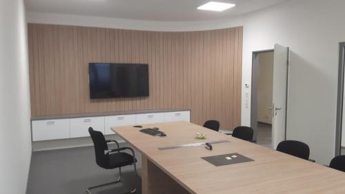 Meble do sal konferencyjnych Mazury